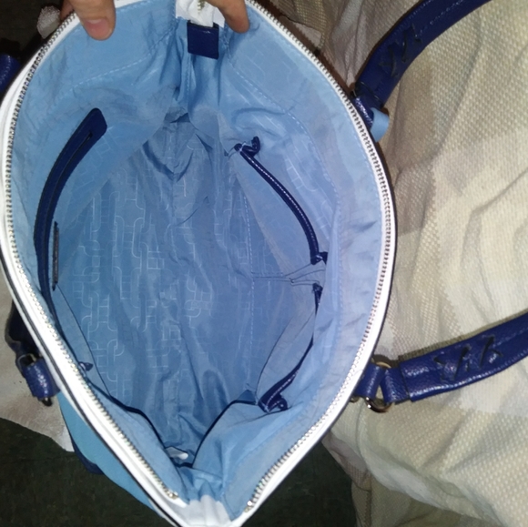 Handbag - Picture 3 of 7